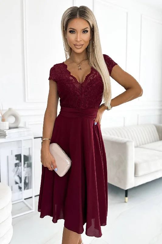 Style Streetwear Numoco 381-5 LINDA - chiffon dress with lace neckline - Burgundy color Style Streetwear Numoco 381-5 LINDA - chiffon dress with lace neckline - Burgundy color