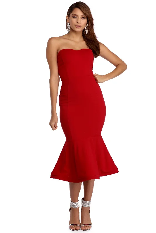 Hot Picks Allison Crepe Ruffle Midi Dress