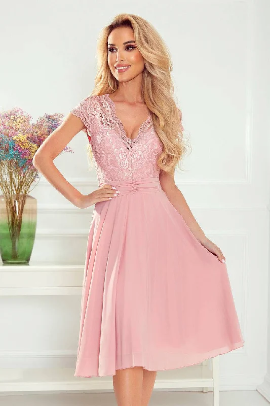 Trend Setting Wardrobe Numoco 381-1 LINDA - chiffon dress with lace neckline - dirty pink Trend Setting Wardrobe Numoco 381-1 LINDA - chiffon dress with lace neckline - dirty pink