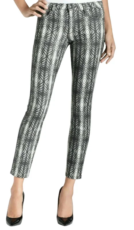 Trendy New Clothes Super Chic Snake Print Skinny Ankle Pants In Black, White