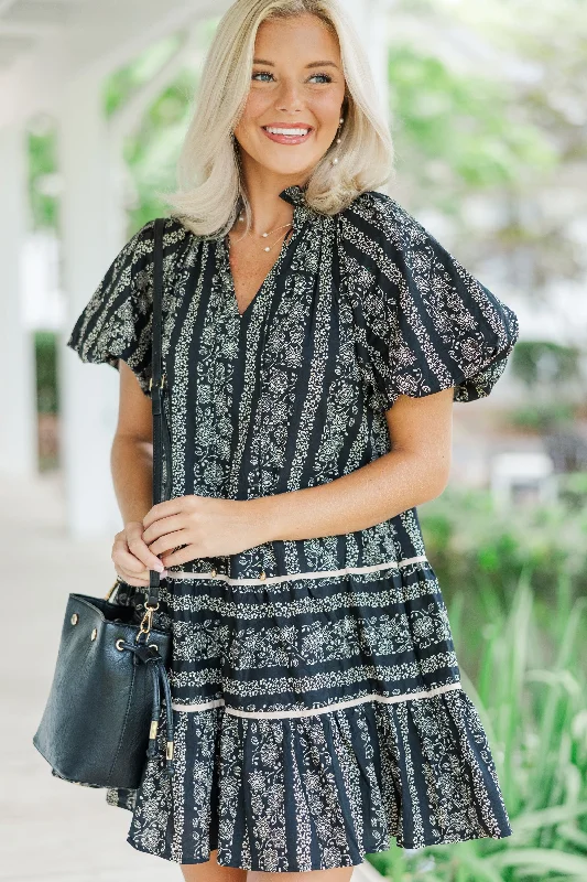 Bid Farewell To The Old Season Easy Romance Black Floral Dress