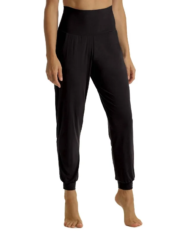 Find Your Unique Flair High Rise Butter Jogger Pant In Black