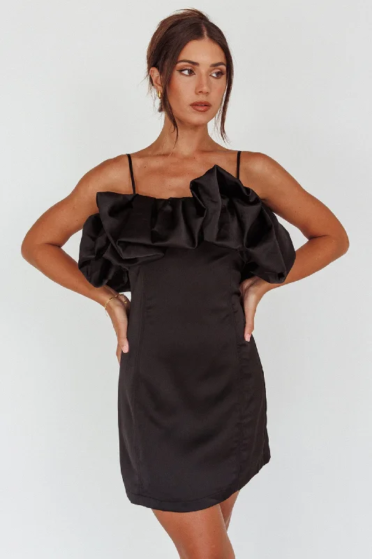 Hollywood Glam Award - Show Style All The Drama Bubble Neckline Mini Dress Black