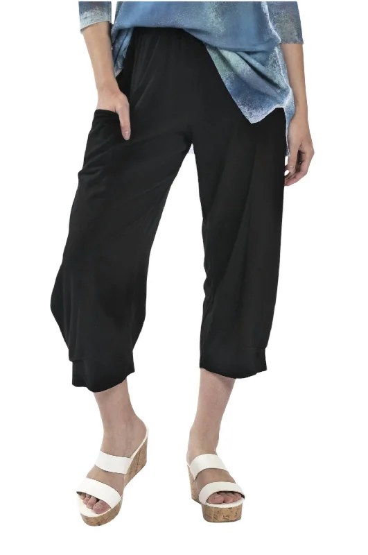 Essentials On Sale Women's Turin Pants In Black