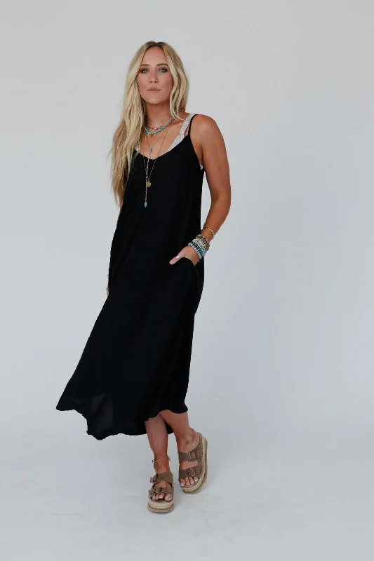 The Latest Trends Around The Bend Maxi Dress - Black