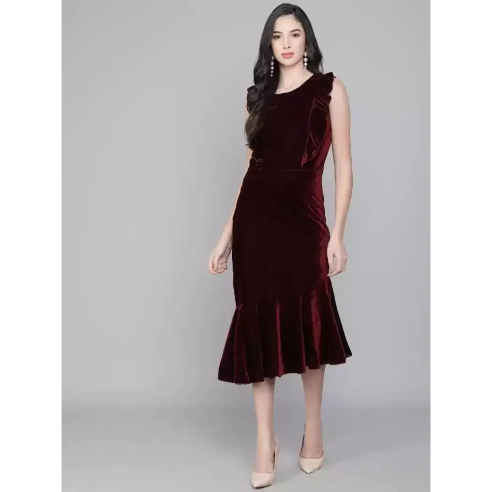 Exclusive Deals Online Women's Velvet Solid Flared Midi Dress