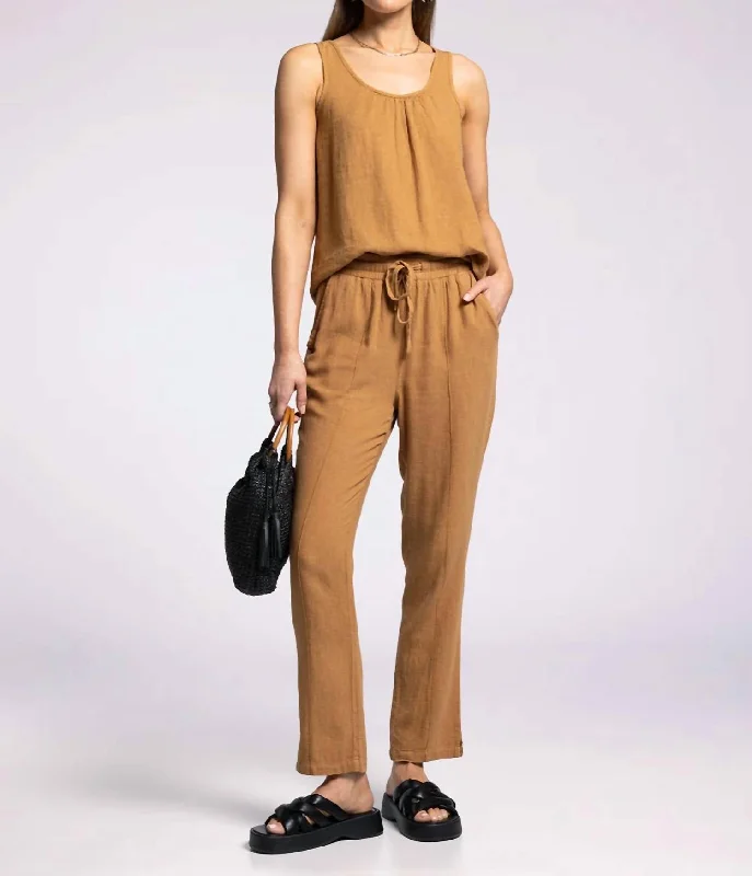 Elegant Contour Odie Pants In Golden Brown