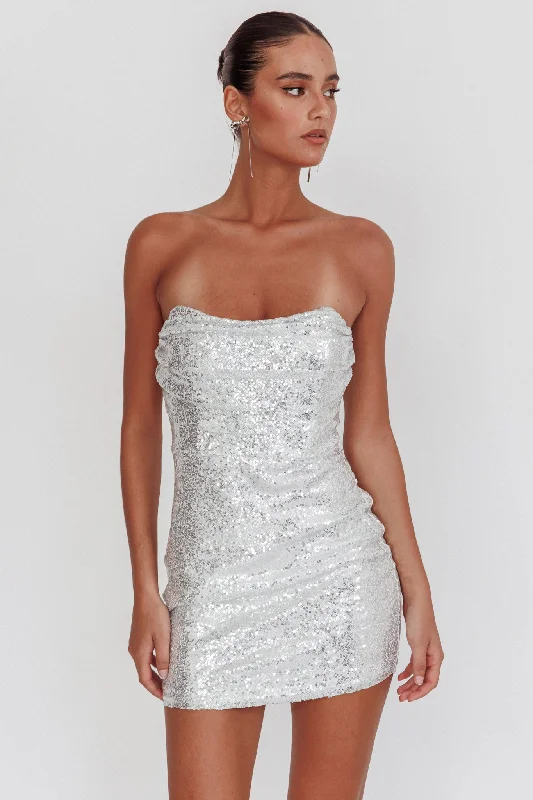 Day-To-Night Styles She Slays Strapless Sequin Dress Silver