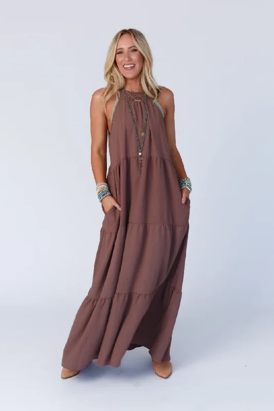 Limited Stock, Big Discounts The Nest Scarlett Baby Waffle Tiered Maxi Dress - Mocha