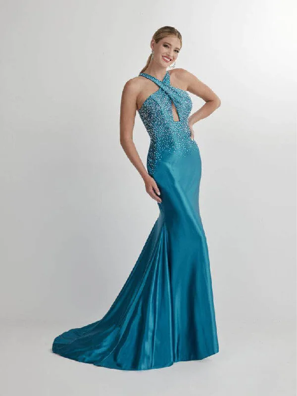 Hollywood Glam Award - Show Style Studio 17 - 12894 Sleeveless Prom Dresses