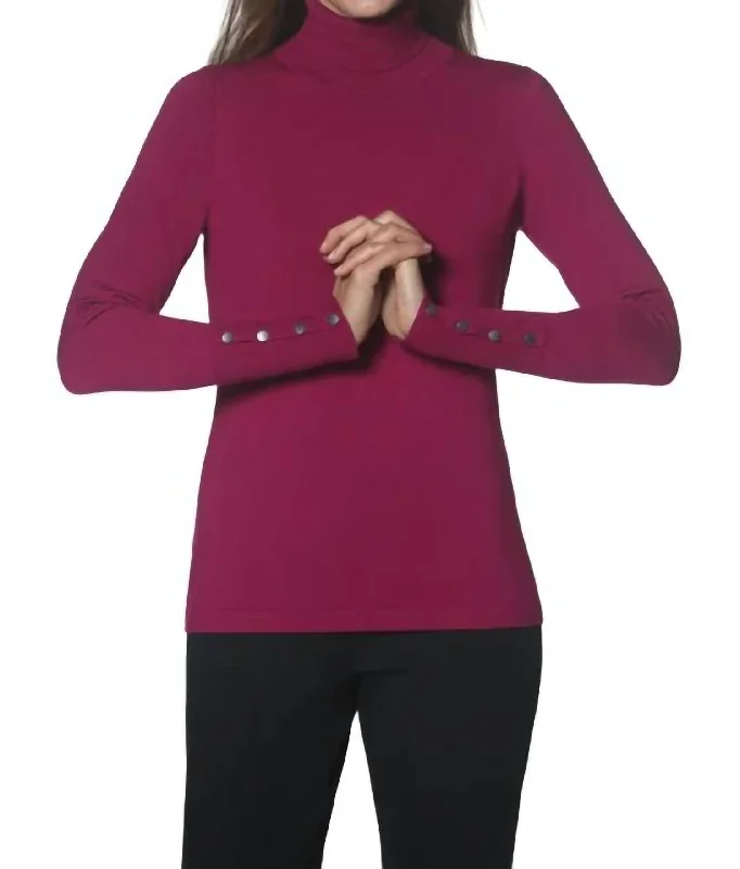 Women's Holiday Attire Feminine Flow Turtleneck Sweater In Sangria