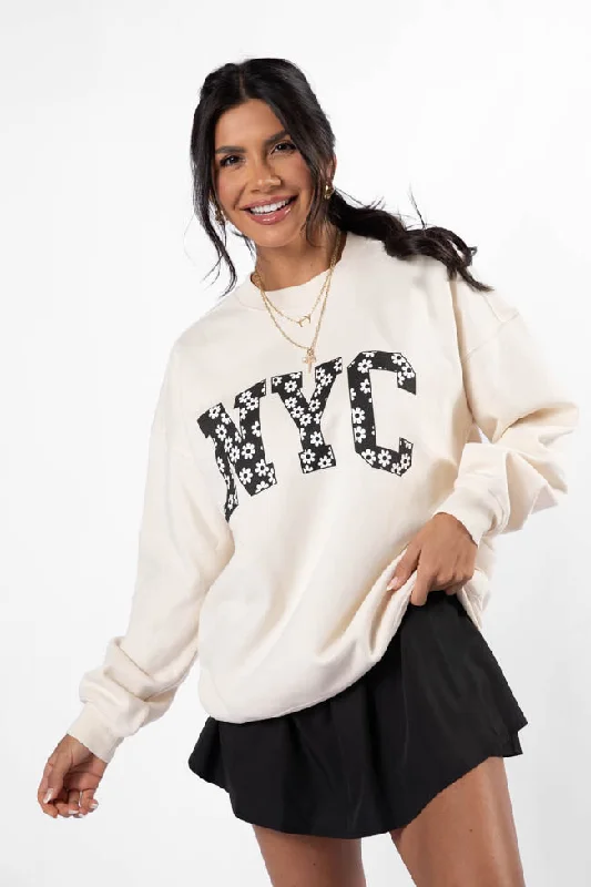 Romantic Detailing NYC Daisy Cream Oversized Graphic Sweatshirt