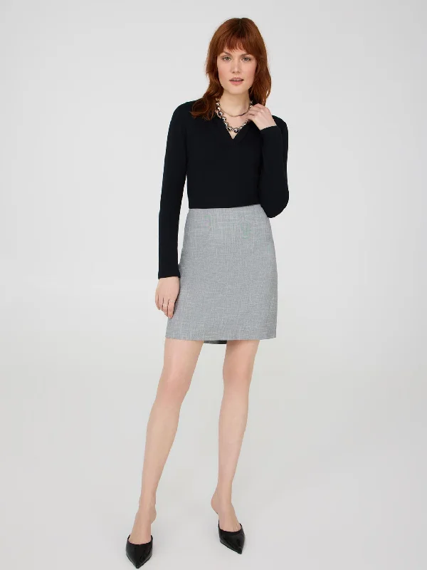 Women's Travel Attire Bold Fashion A-Line Mini Skirt
