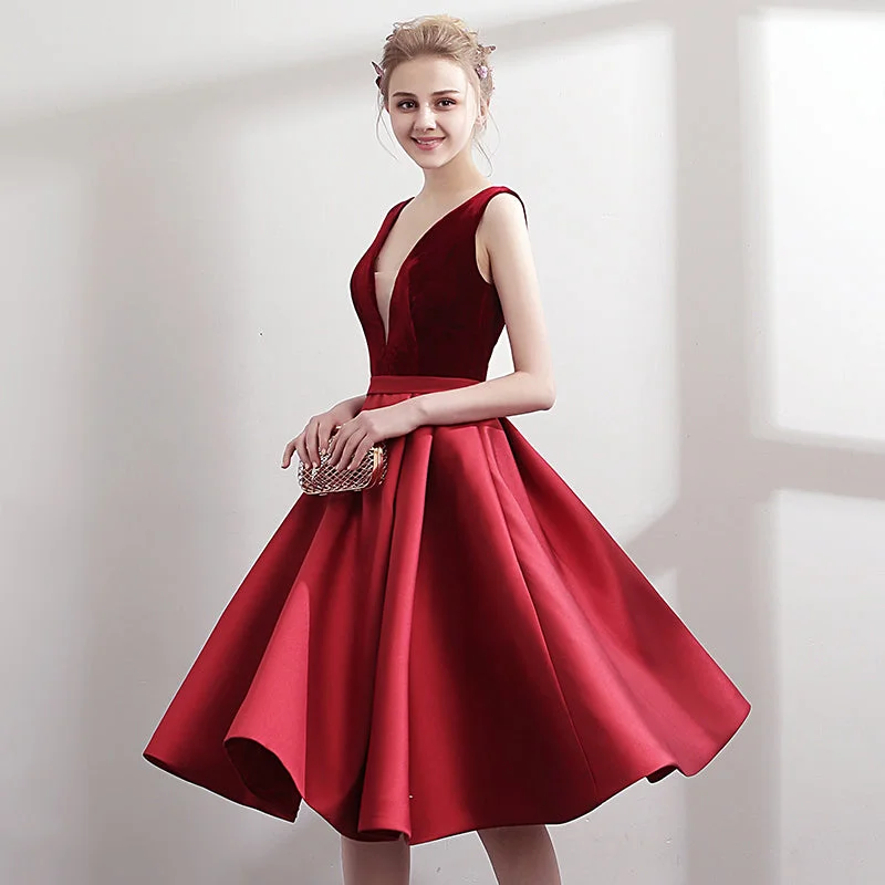 Contemporary Elegance Burgundy v neck velvet satin short prom dress, homecoming dress  7895