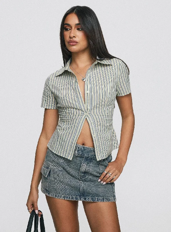 Women's Trendy Attire High End Women's Wear Calixta Denim Mini Skirt Washed Blue