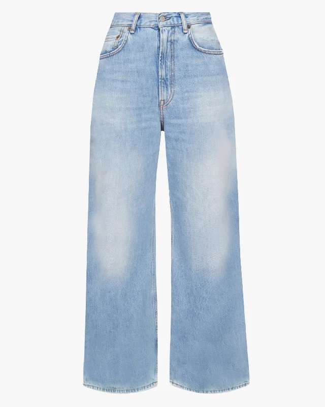 Trend Setting Threads 2022 Light Blue Vintage Jean