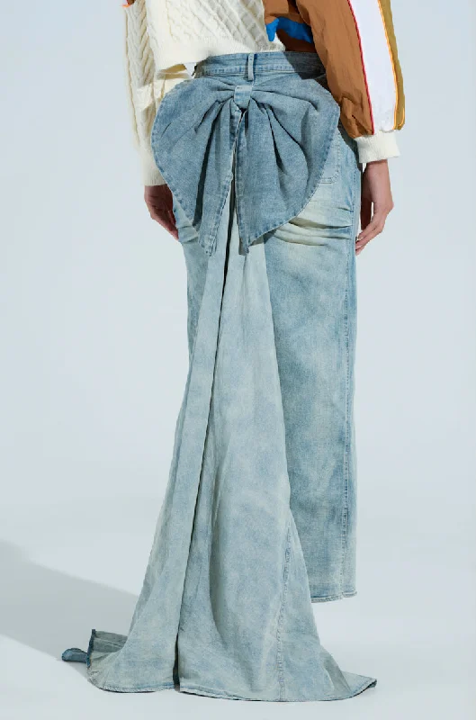 Hot Styles OH THE DRAMA BACK BOW DENIM MAXI SKIRT WITH TRAIN