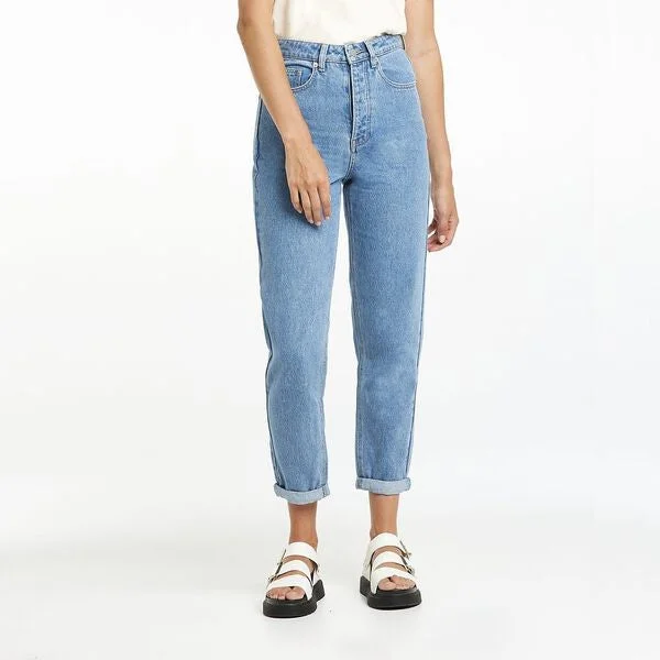 Women's Athletic Garments Style Without Limits Riders Hi Taper 90'S Jean