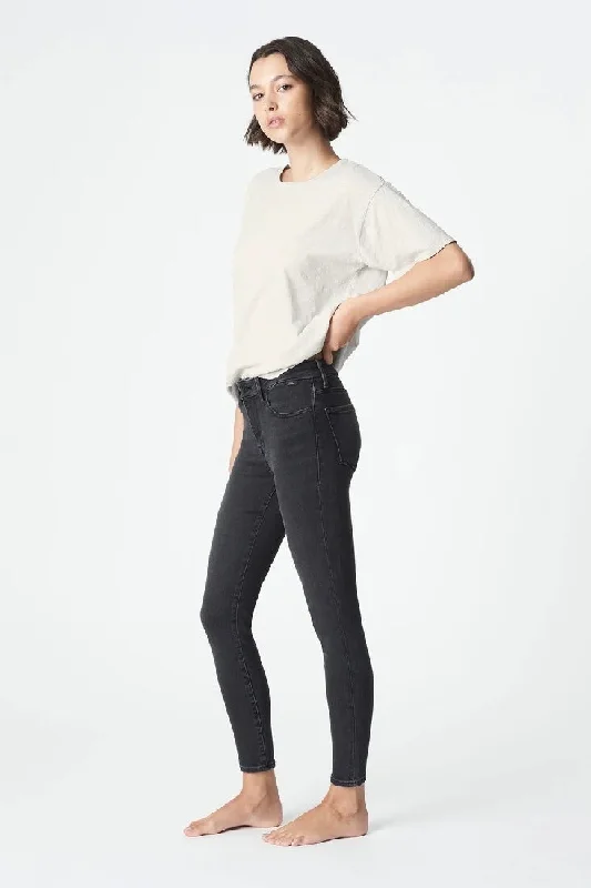 Stylish Women's Garments From Casual To Classy Mavi Tess Jean