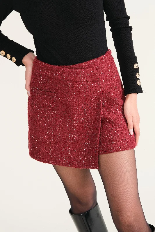 Fashion-Forward Burgundy Simon Tweed Skort