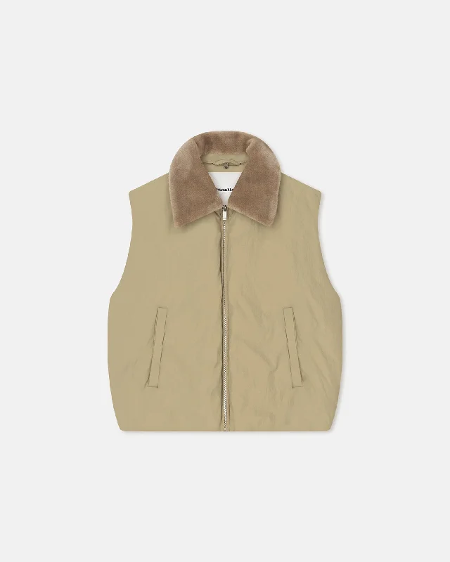 Charming Everyday Clothing For Women Trend Alert Mexim - Faux Fur and Tech Nylon Vest - Sage/ Beige Charming Everyday Clothing For Women Trend Alert Mexim - Faux Fur and Tech Nylon Vest - Sage/ Beige