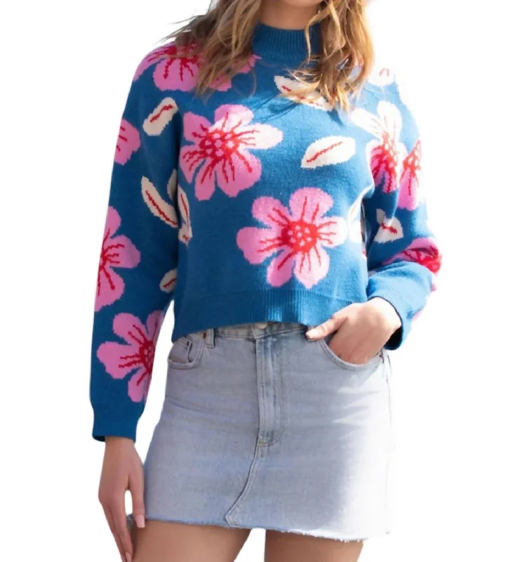 Sophisticated Outfits Flower Knit Sweater In Blue