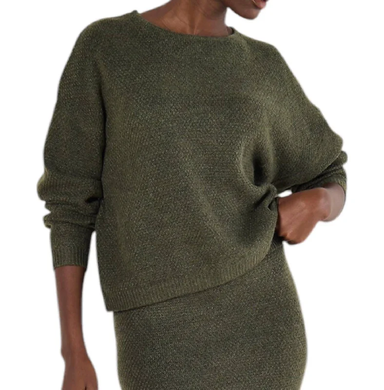 Luxury Style Knitted Batwing Top In Green